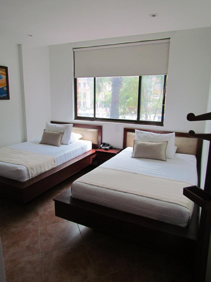 Hotel Plaza Mayor ميديلين المظهر الخارجي الصورة